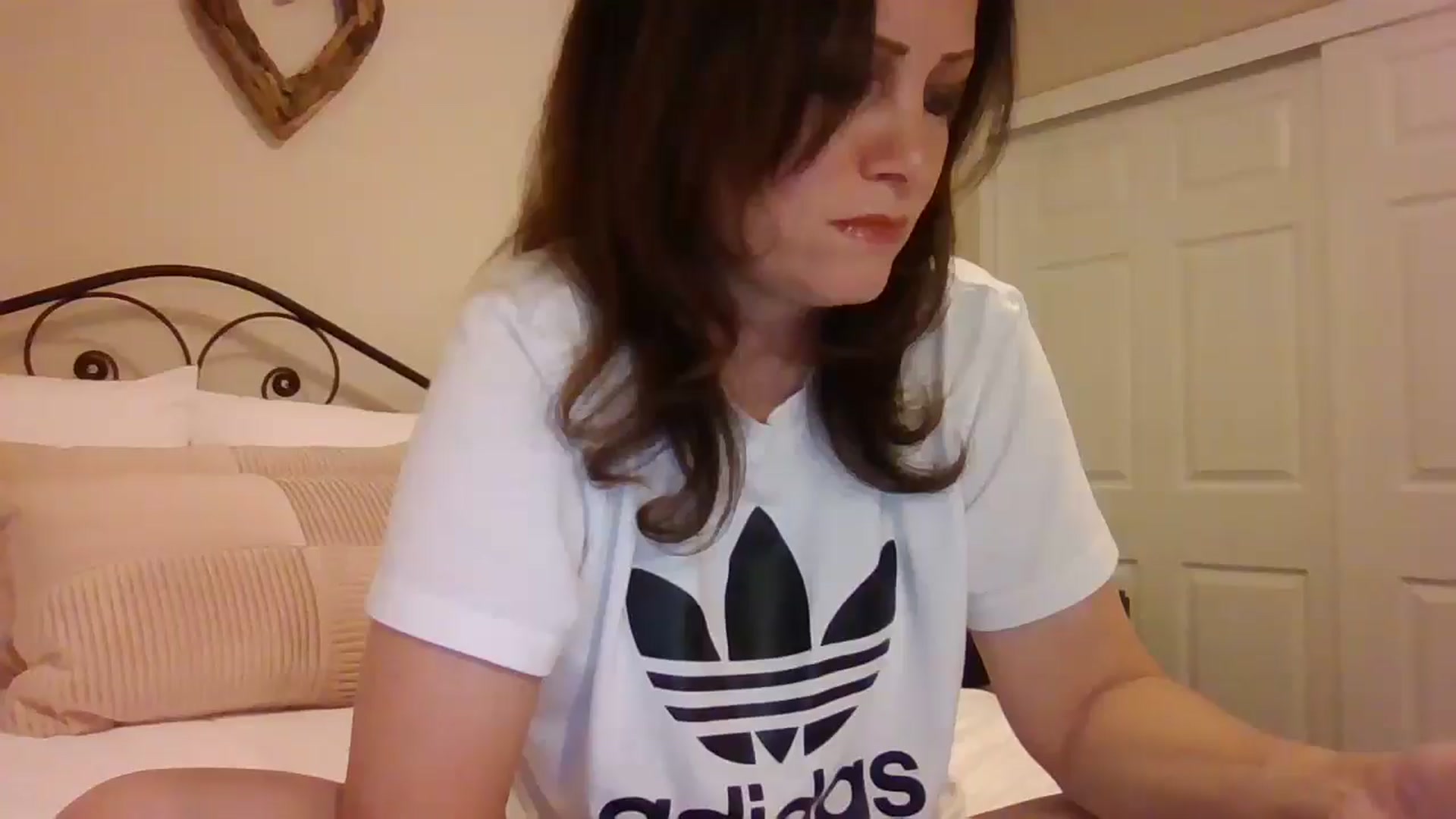 Gallery image thumbnail from LVDOLL's myfreecams stream on, 04/27/2025, 02:51 image 3 of 20