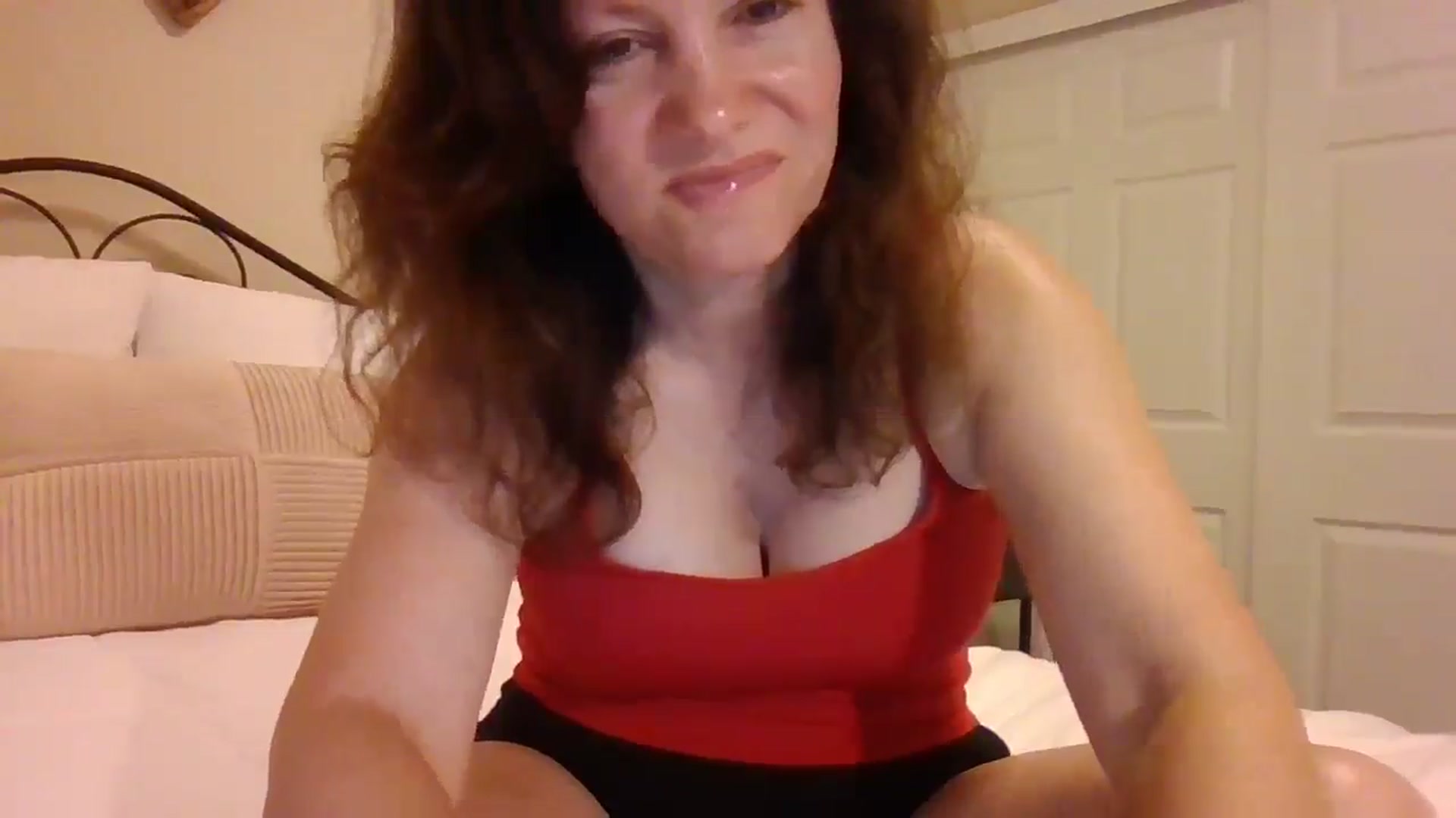 Gallery image thumbnail from LVDOLL's myfreecams stream on, 05/05/2025, 05:26 image 2 of 20
