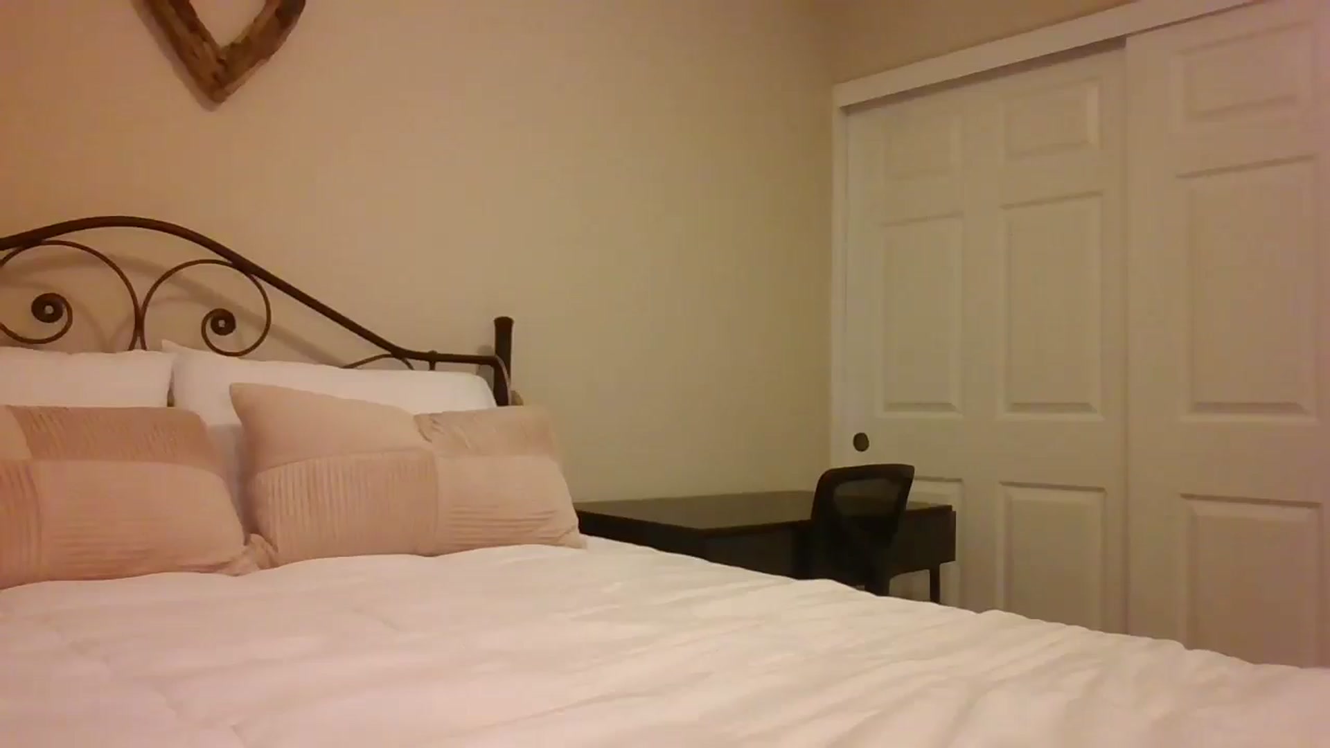 Gallery image thumbnail from LVDOLL's myfreecams stream on, 05/06/2025, 04:55 image 5 of 20