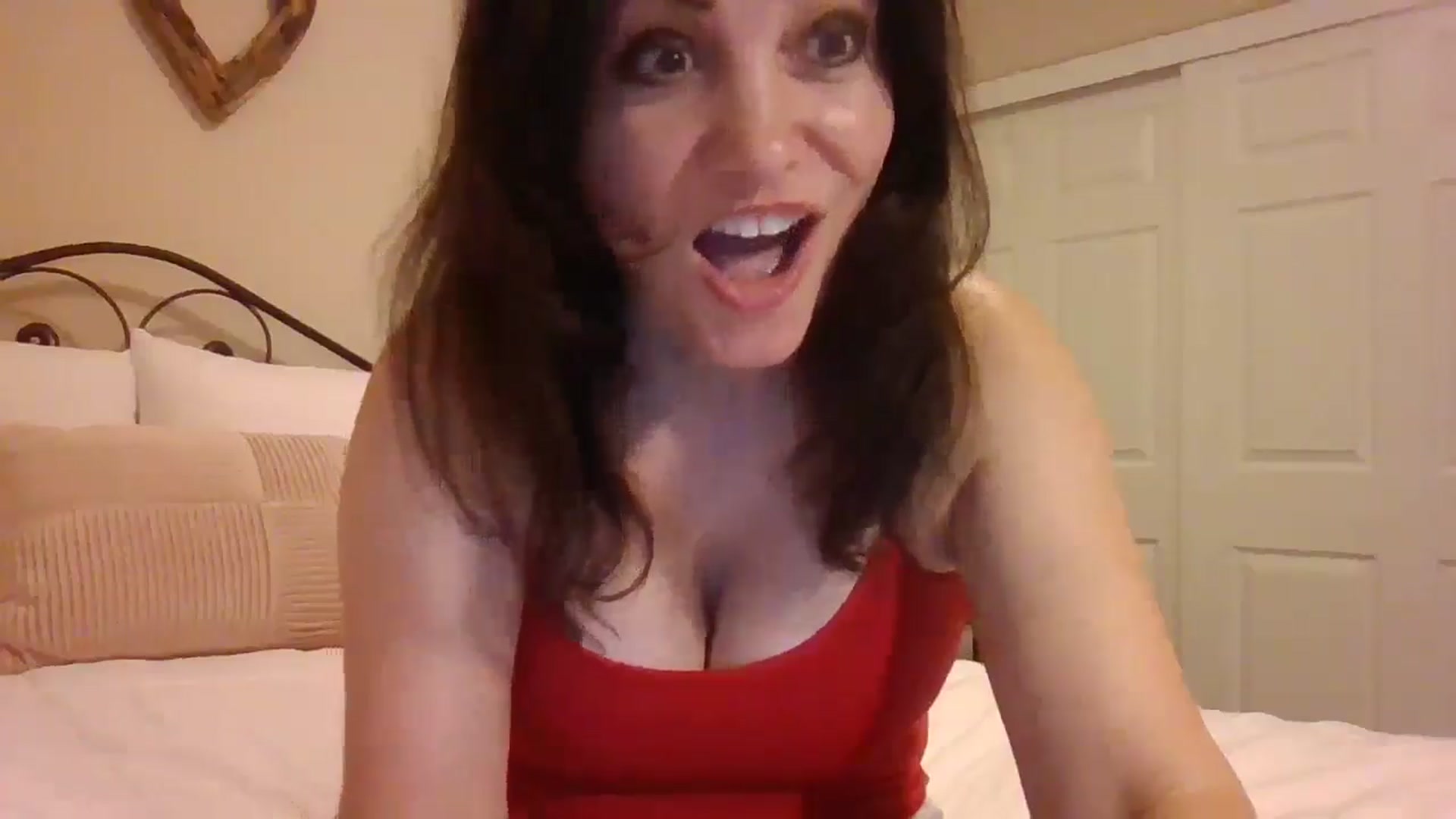 Gallery image thumbnail from LVDOLL's myfreecams stream on, 05/09/2025, 04:19 image 15 of 20