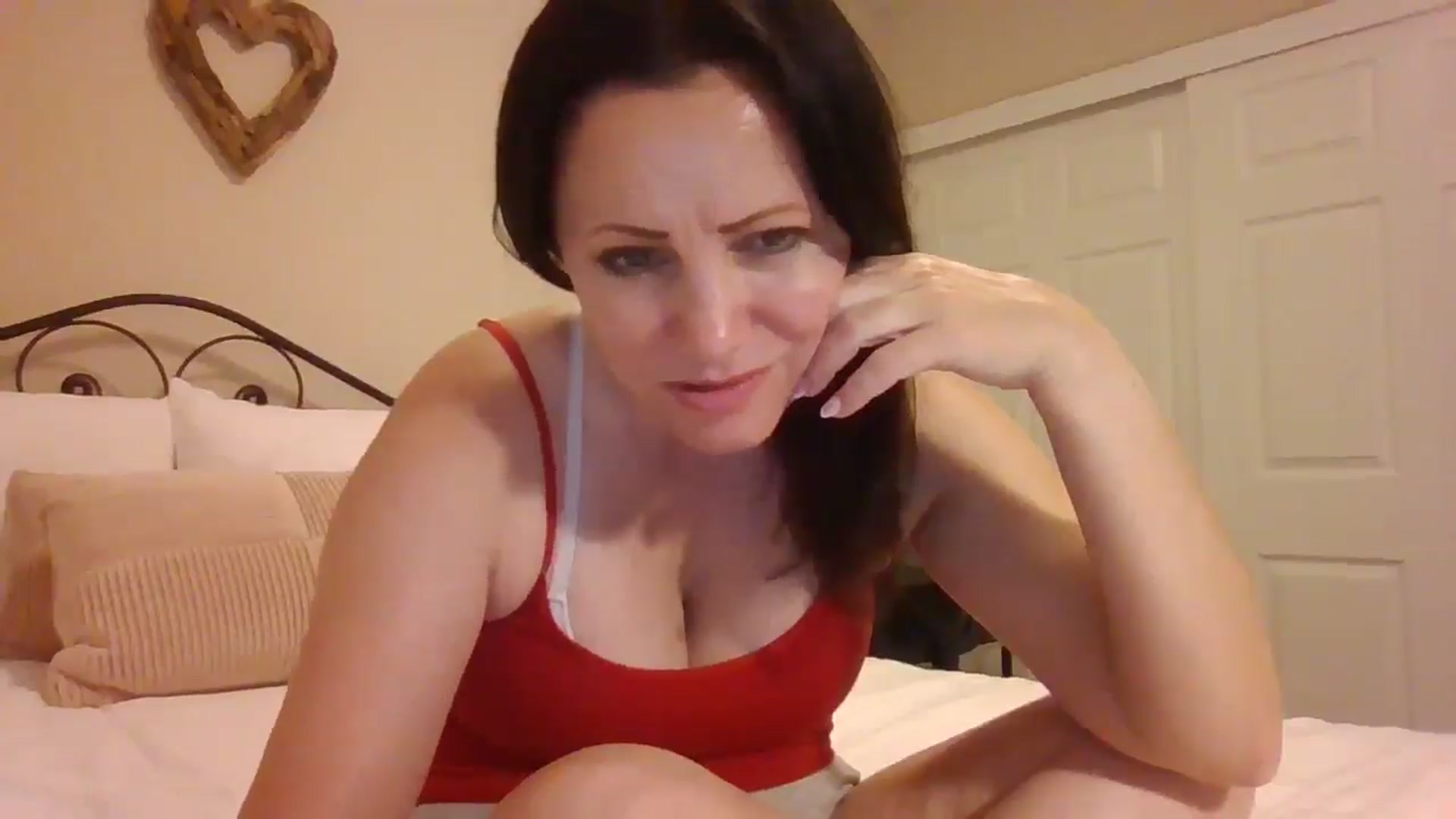 Gallery image thumbnail from LVDOLL's myfreecams stream on, 05/09/2025, 06:00 image 16 of 20