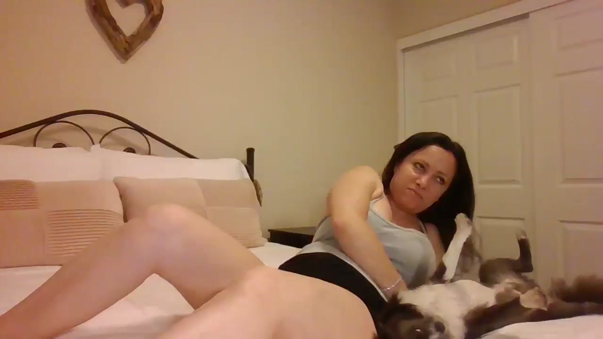 Gallery image thumbnail from LVDOLL's myfreecams stream on, 05/11/2025, 04:04 image 7 of 20