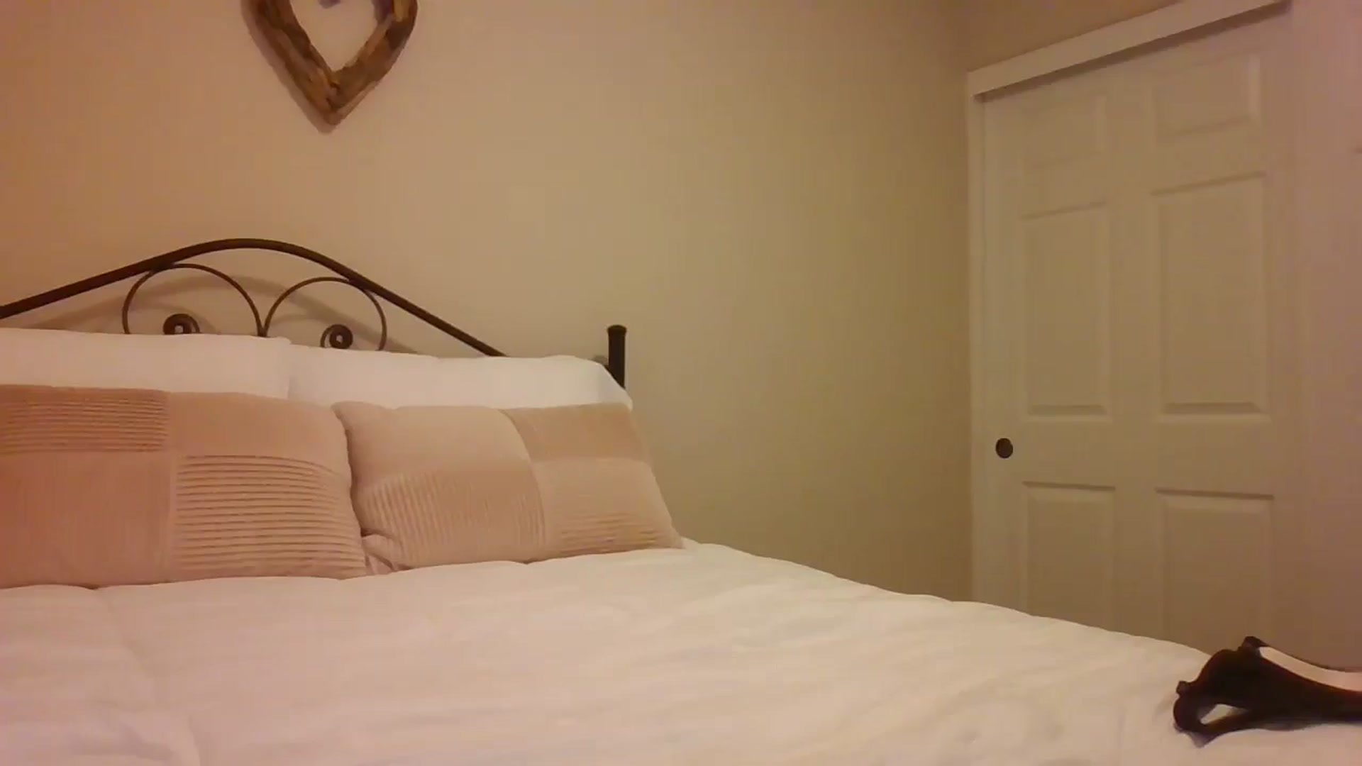 Gallery image thumbnail from LVDOLL's myfreecams stream on, 05/15/2025, 06:07 image 9 of 20