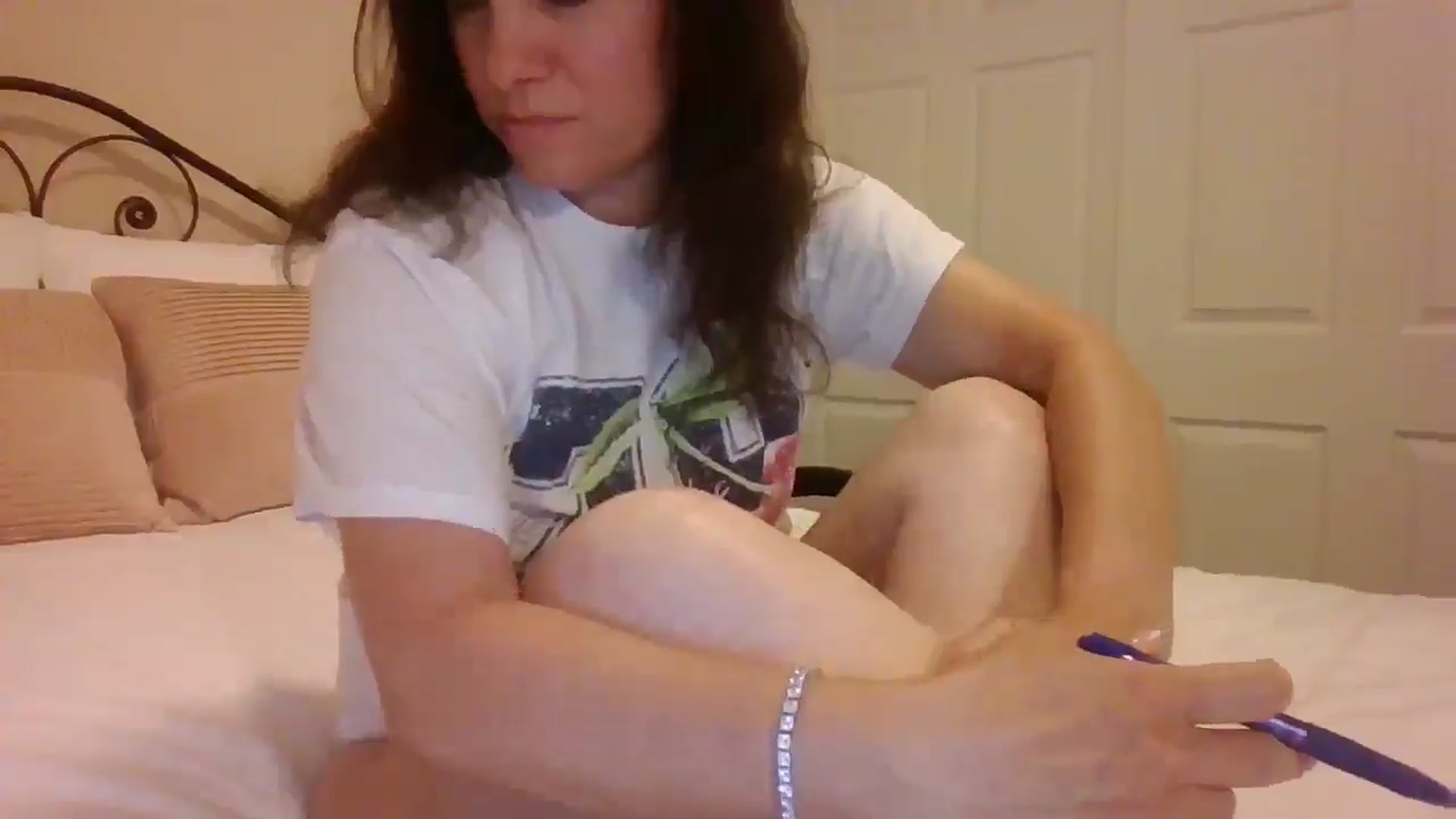 Gallery image thumbnail from LVDOLL's myfreecams stream on, 05/18/2025, 03:06 image 8 of 20