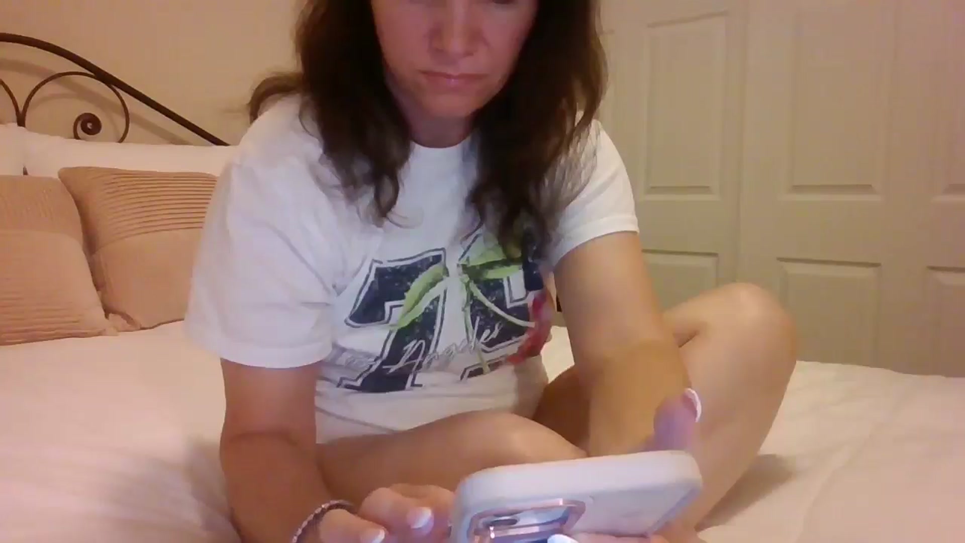 Gallery image thumbnail from LVDOLL's myfreecams stream on, 05/18/2025, 03:06 image 6 of 20