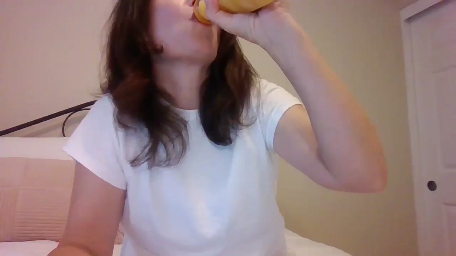 Gallery image thumbnail from LVDOLL's myfreecams stream on, 05/26/2025, 03:54 image 1 of 20