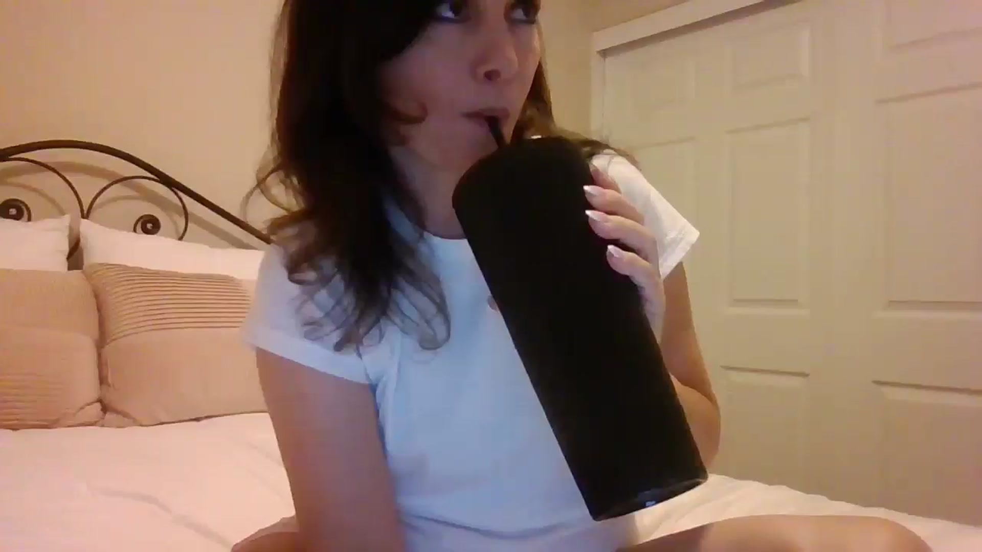 Gallery image thumbnail from LVDOLL's myfreecams stream on, 05/26/2025, 03:54 image 15 of 20