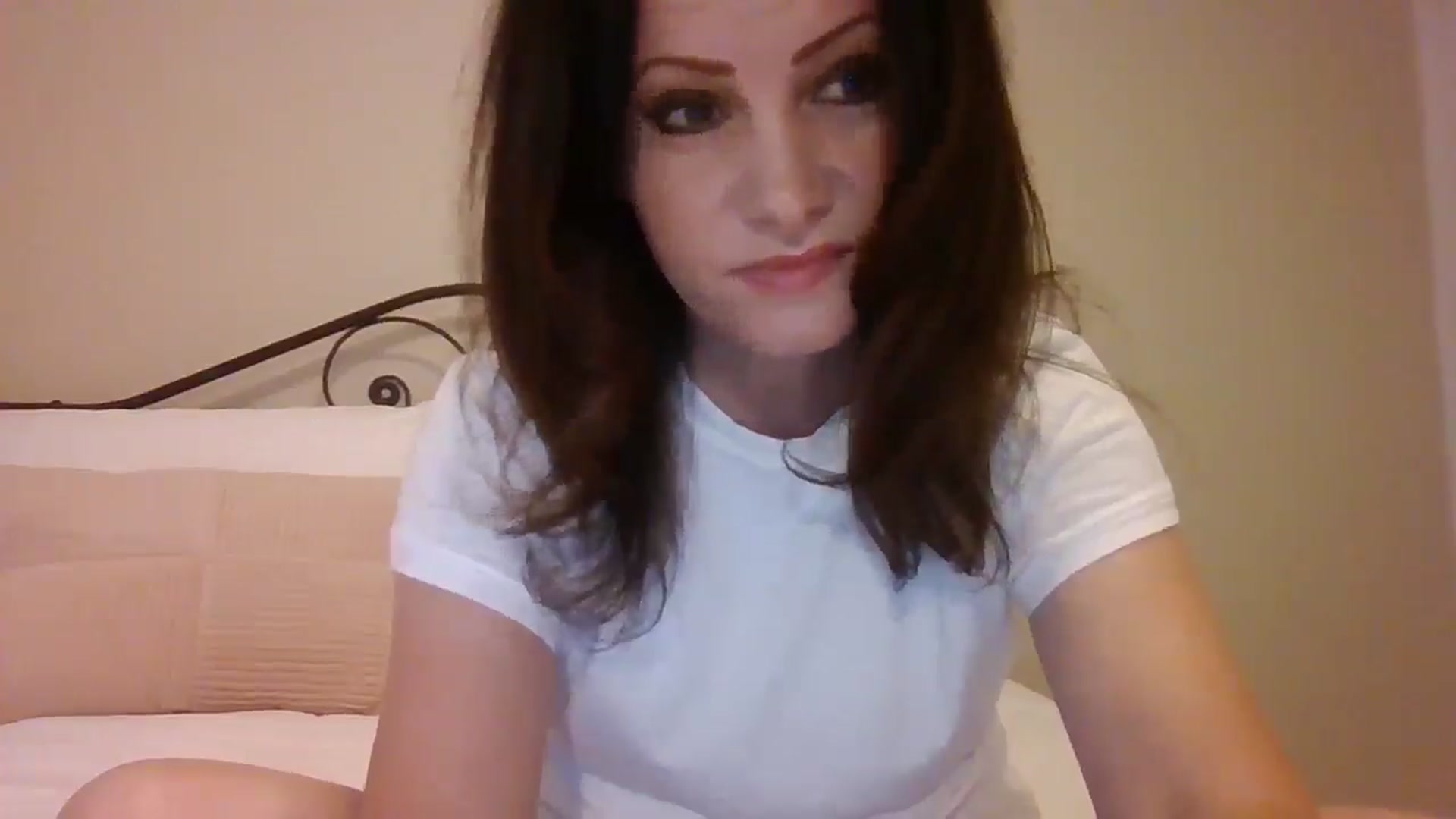 Gallery image thumbnail from LVDOLL's myfreecams stream on, 05/26/2025, 03:54 image 4 of 20