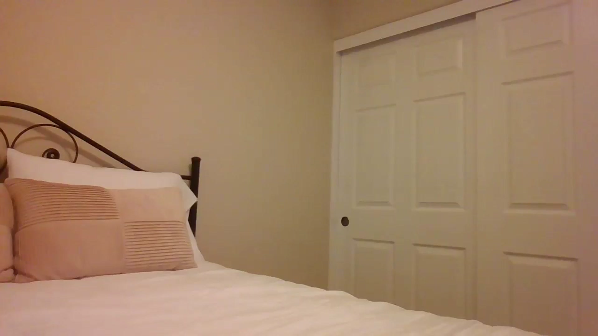 Gallery image thumbnail from LVDOLL's myfreecams stream on, 05/26/2025, 03:54 image 12 of 20