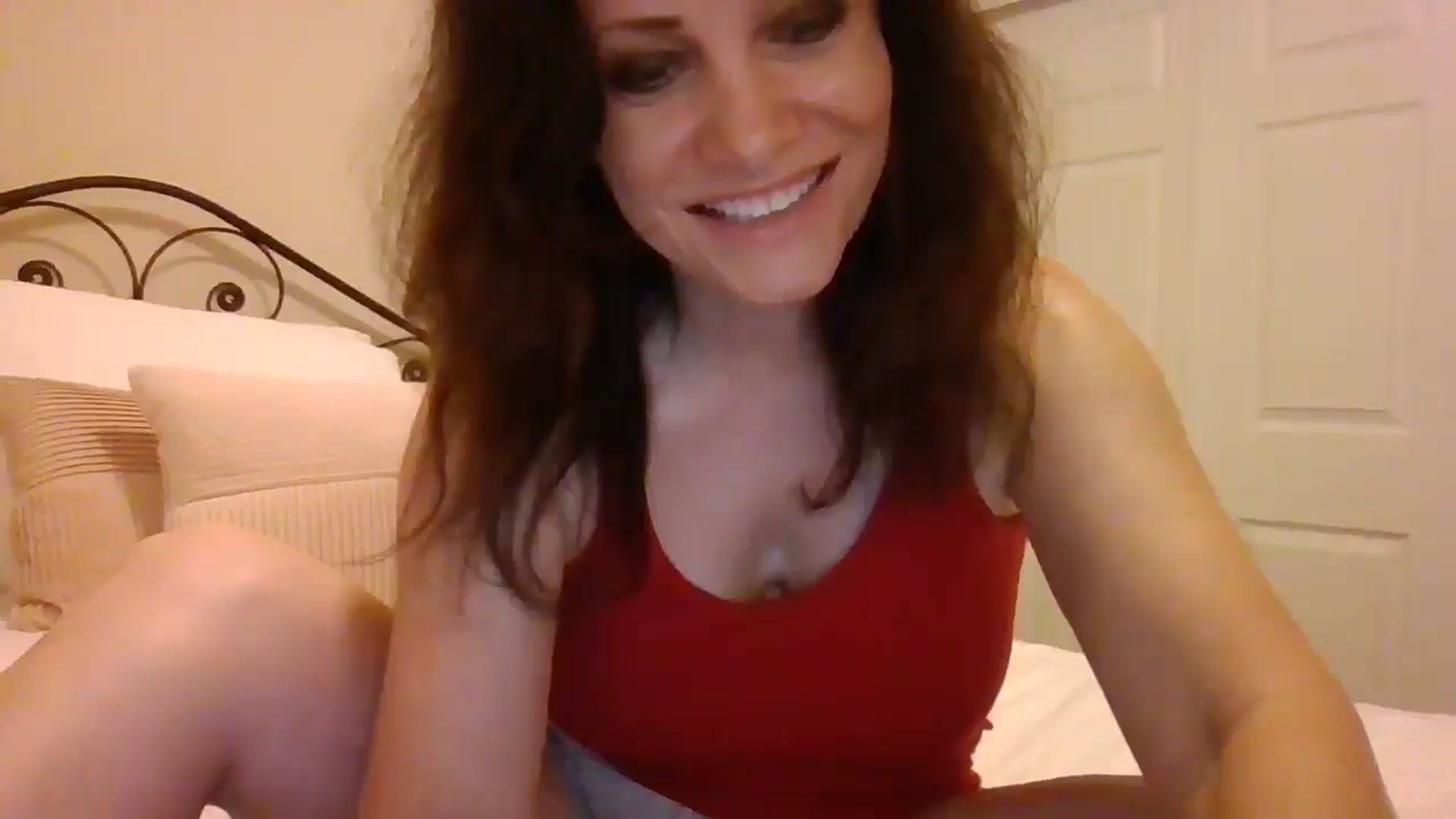 Gallery image thumbnail from LVDOLL's myfreecams stream on, 05/29/2025, 03:50 image 15 of 20
