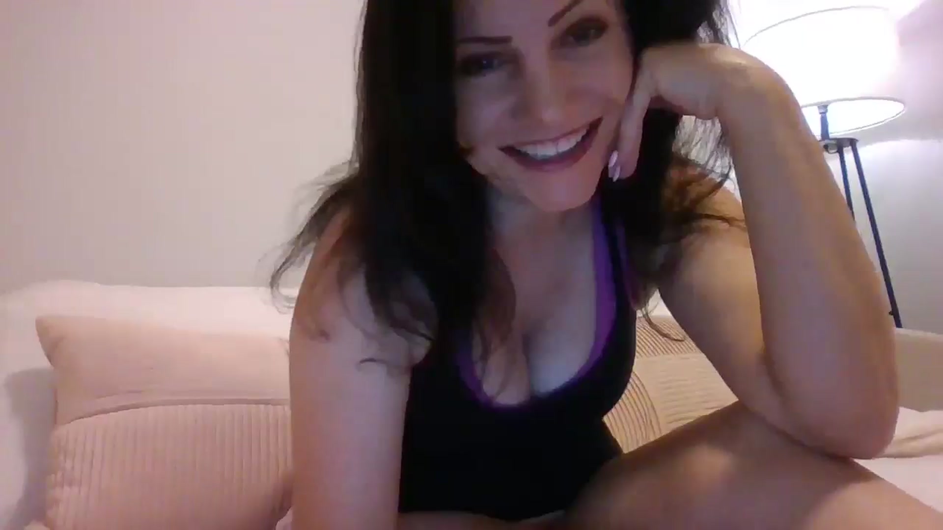 Gallery image thumbnail from LVDOLL's myfreecams stream on, 06/16/2025, 04:57 image 6 of 20