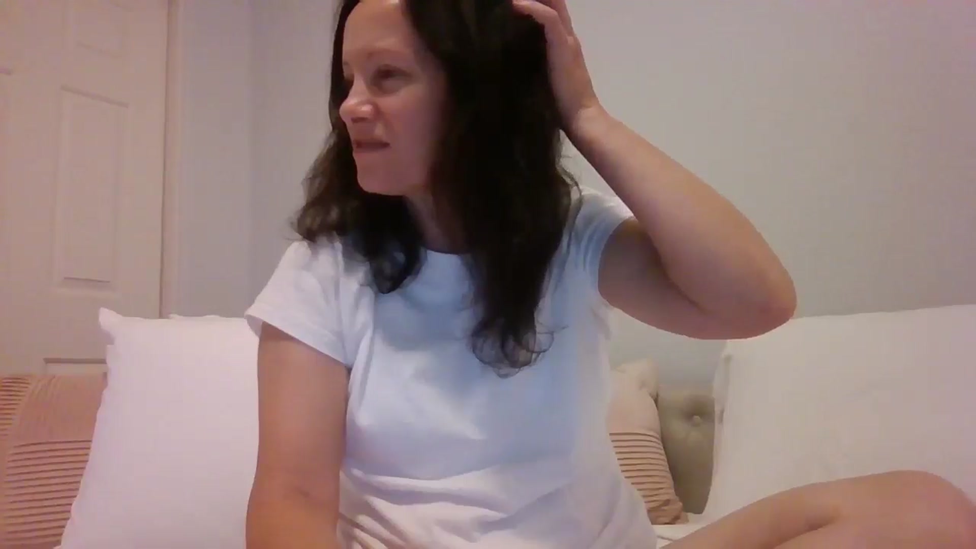 Gallery image thumbnail from LVDOLL's myfreecams stream on, 06/19/2025, 06:02 image 19 of 20