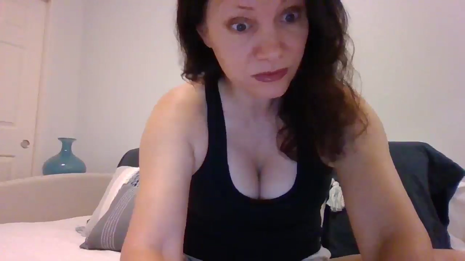 Gallery image thumbnail from LVDOLL's myfreecams stream on, 07/10/2025, 06:13 image 14 of 20