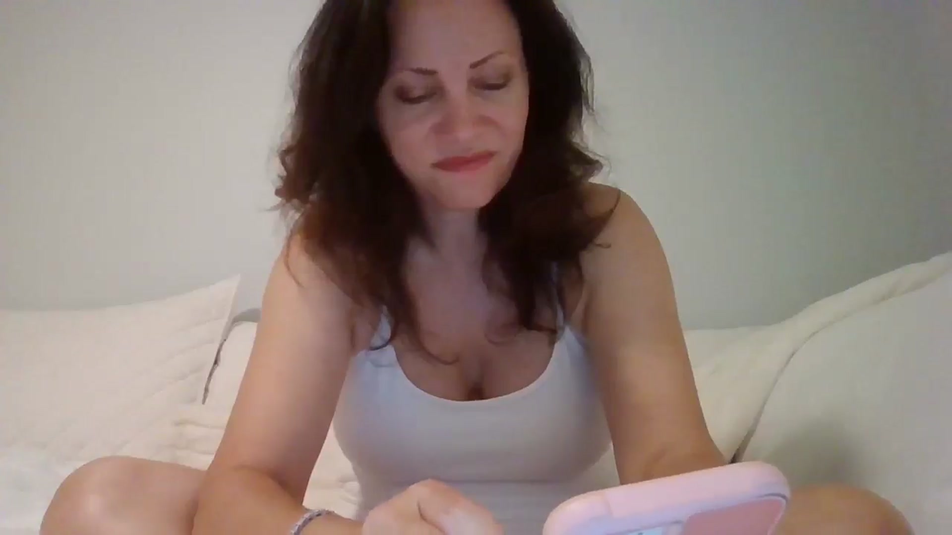 Gallery image thumbnail from LVDOLL's myfreecams stream on, 09/06/2025, 03:48 image 8 of 20