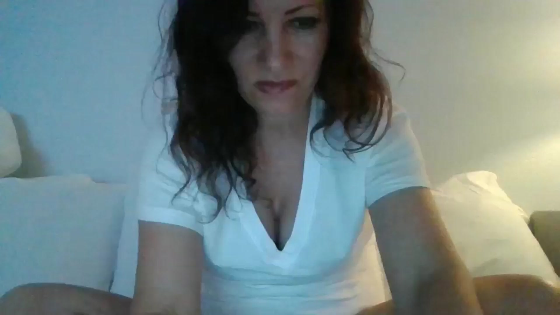 Gallery image thumbnail from LVDOLL's myfreecams stream on, 09/26/2025, 04:44 image 1 of 20