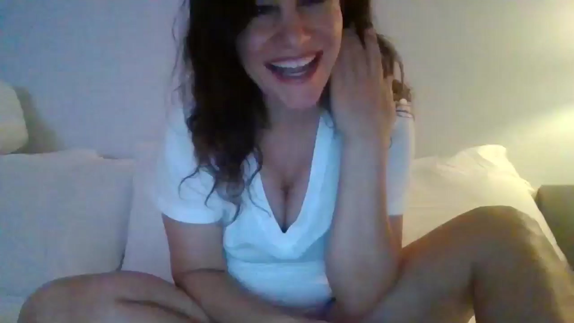Gallery image thumbnail from LVDOLL's myfreecams stream on, 09/26/2025, 04:44 image 9 of 20