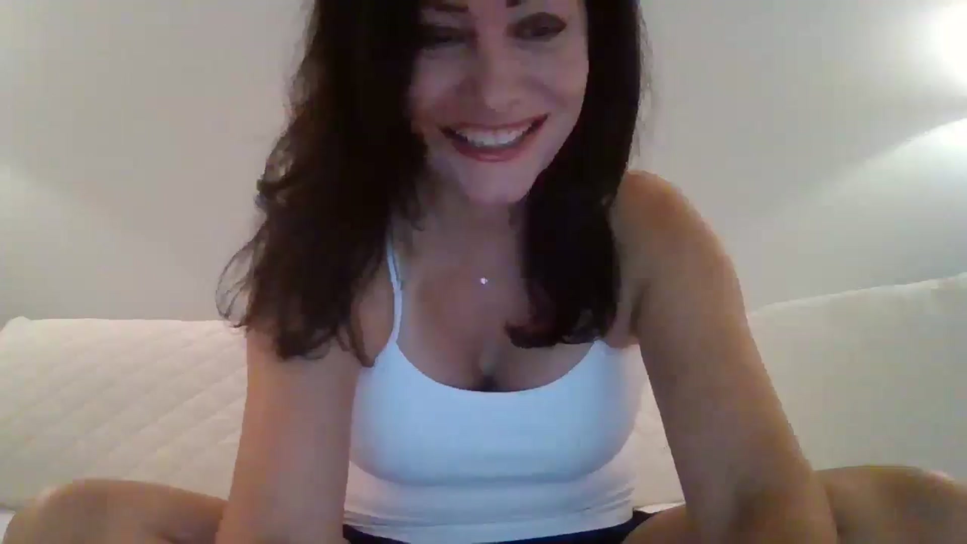 Gallery image thumbnail from LVDOLL's myfreecams stream on, 10/29/2025, 03:35 image 17 of 20
