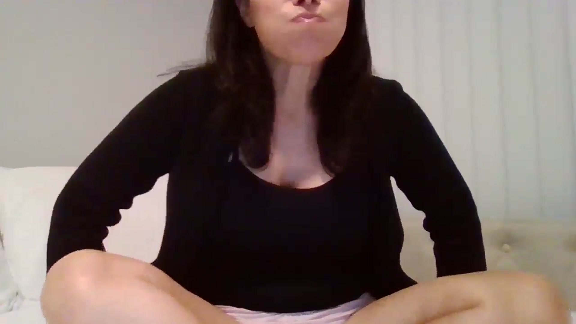 Gallery image thumbnail from LVDOLL's myfreecams stream on, 11/13/2025, 05:29 image 10 of 20
