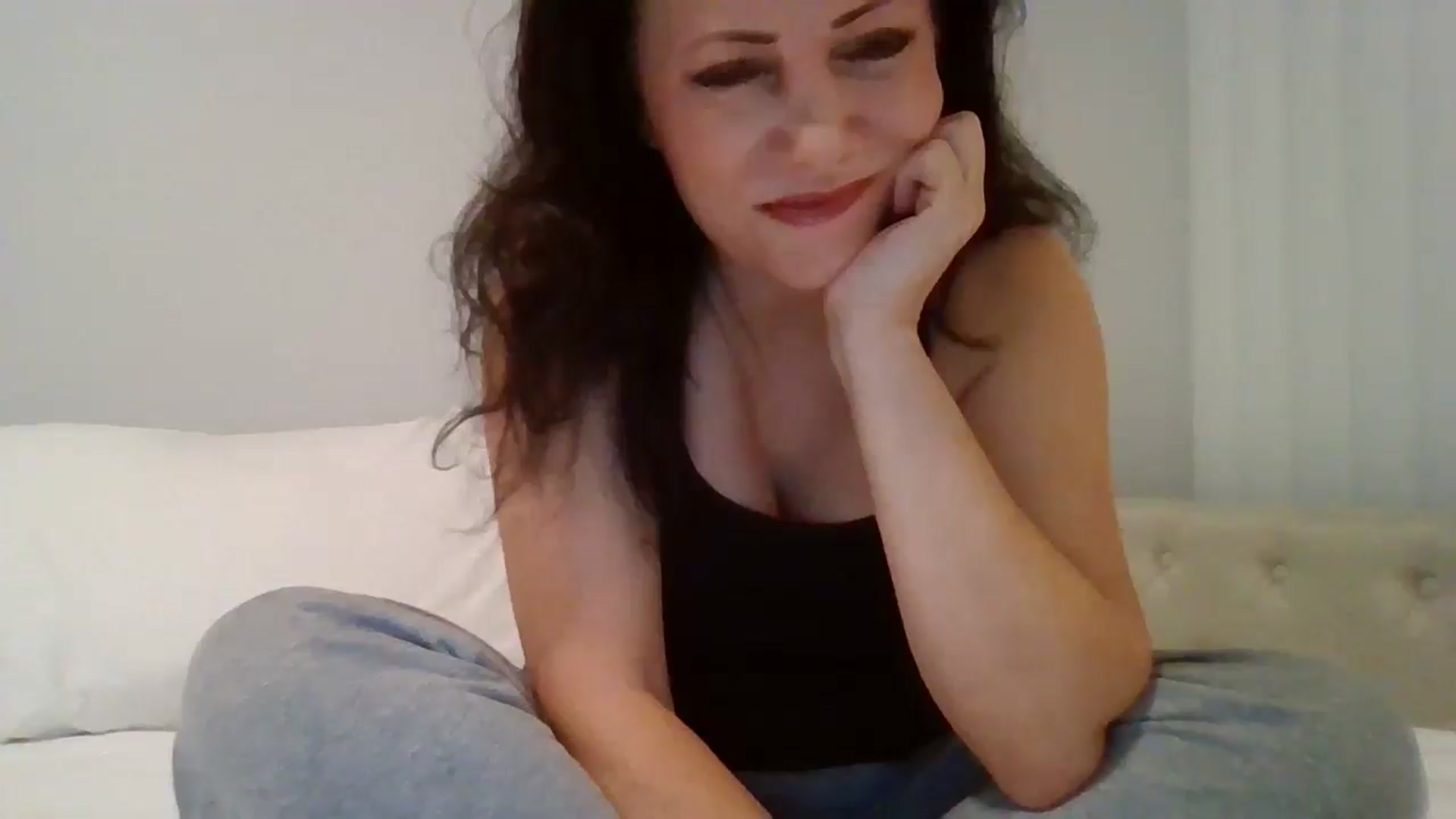 Gallery image thumbnail from LVDOLL's myfreecams stream on, 11/17/2025, 05:49 image 15 of 20