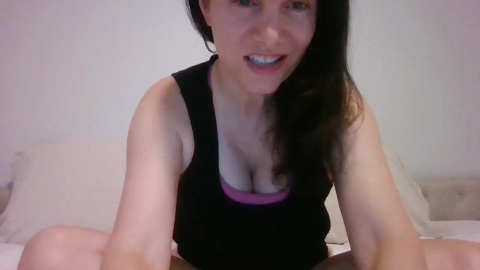 Gallery image thumbnail from LVDOLL's myfreecams stream on, 12/21/2025, 05:35 image 1 of 20