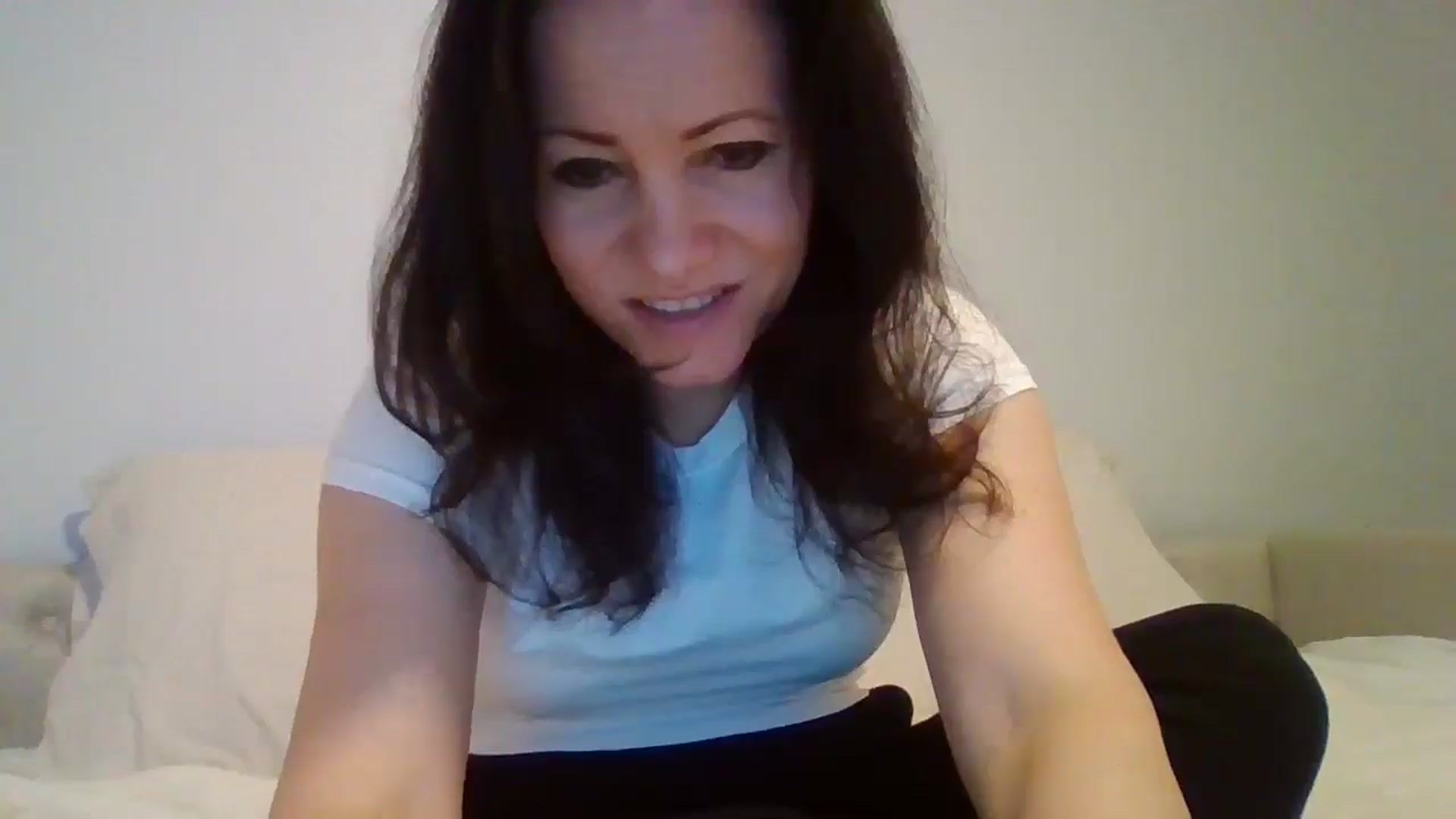 Gallery image thumbnail from LVDOLL's myfreecams stream on, 12/30/2025, 07:28 image 14 of 20