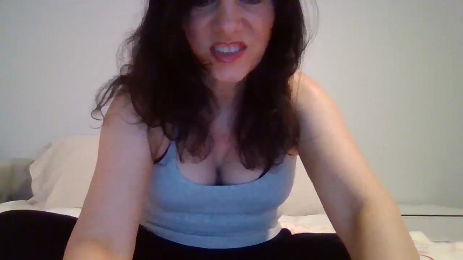 Gallery image thumbnail from LVDOLL's myfreecams stream on, 12/31/2025, 03:44 image 2 of 20