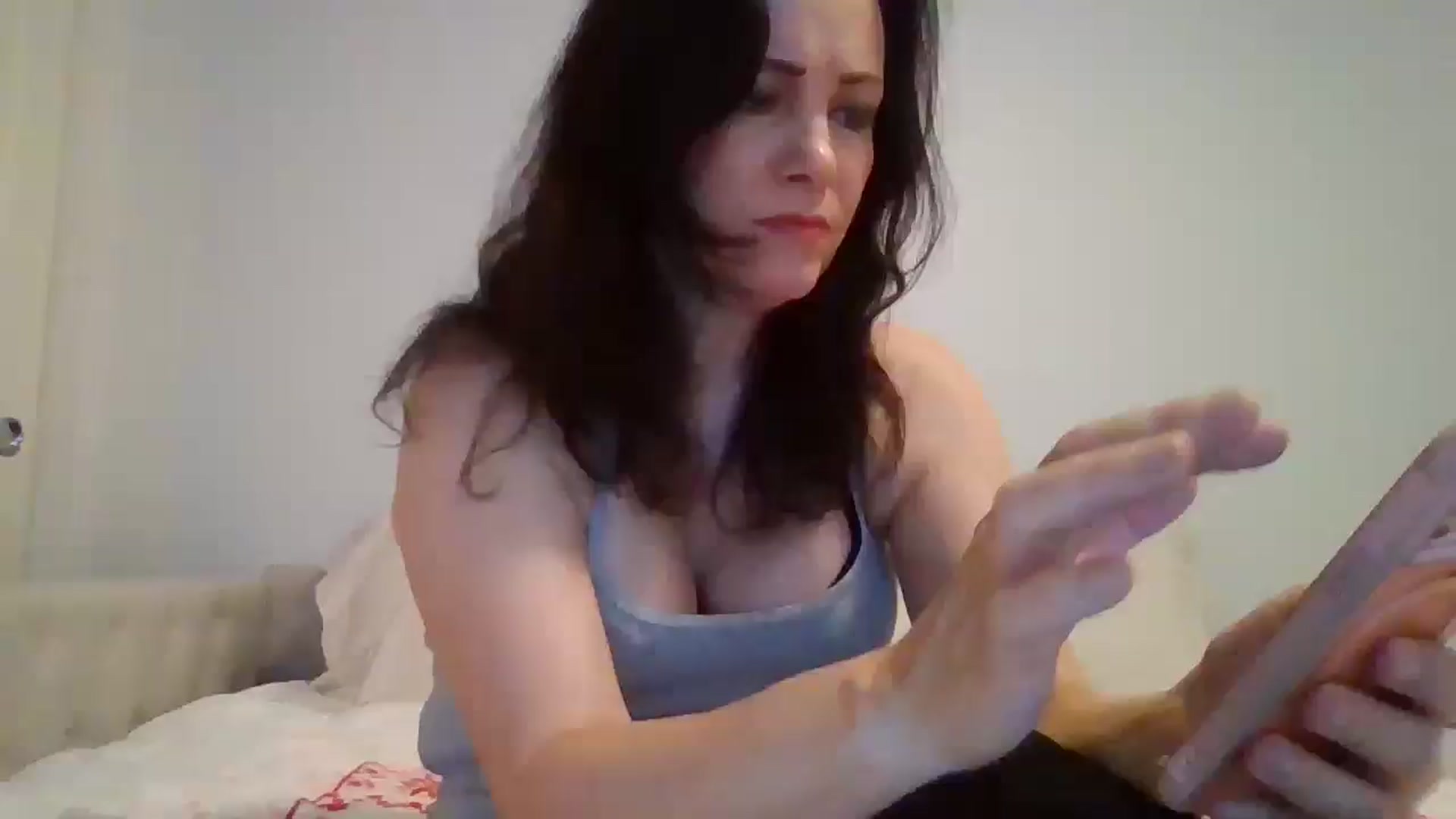 Gallery image thumbnail from LVDOLL's myfreecams stream on, 12/31/2025, 03:44 image 15 of 20