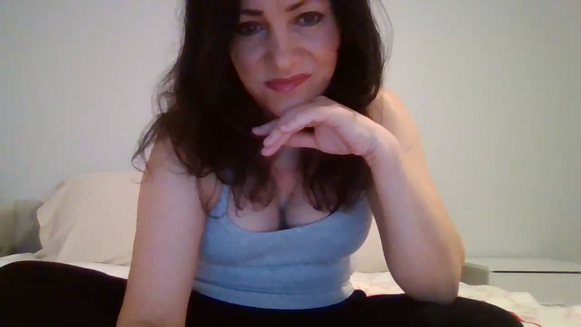 Gallery image thumbnail from LVDOLL's myfreecams stream on, 12/31/2025, 03:44 image 3 of 20