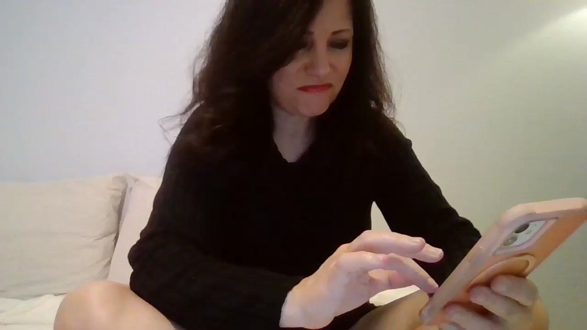 Gallery image thumbnail from LVDOLL's myfreecams stream on, 01/05/2026, 05:13 image 1 of 20