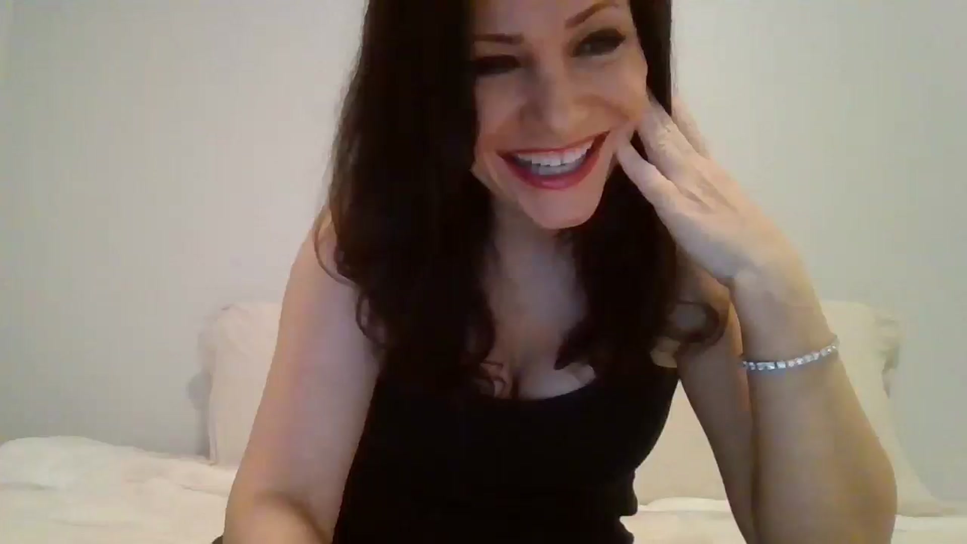 Gallery image thumbnail from LVDOLL's myfreecams stream on, 01/06/2026, 06:09 image 1 of 20