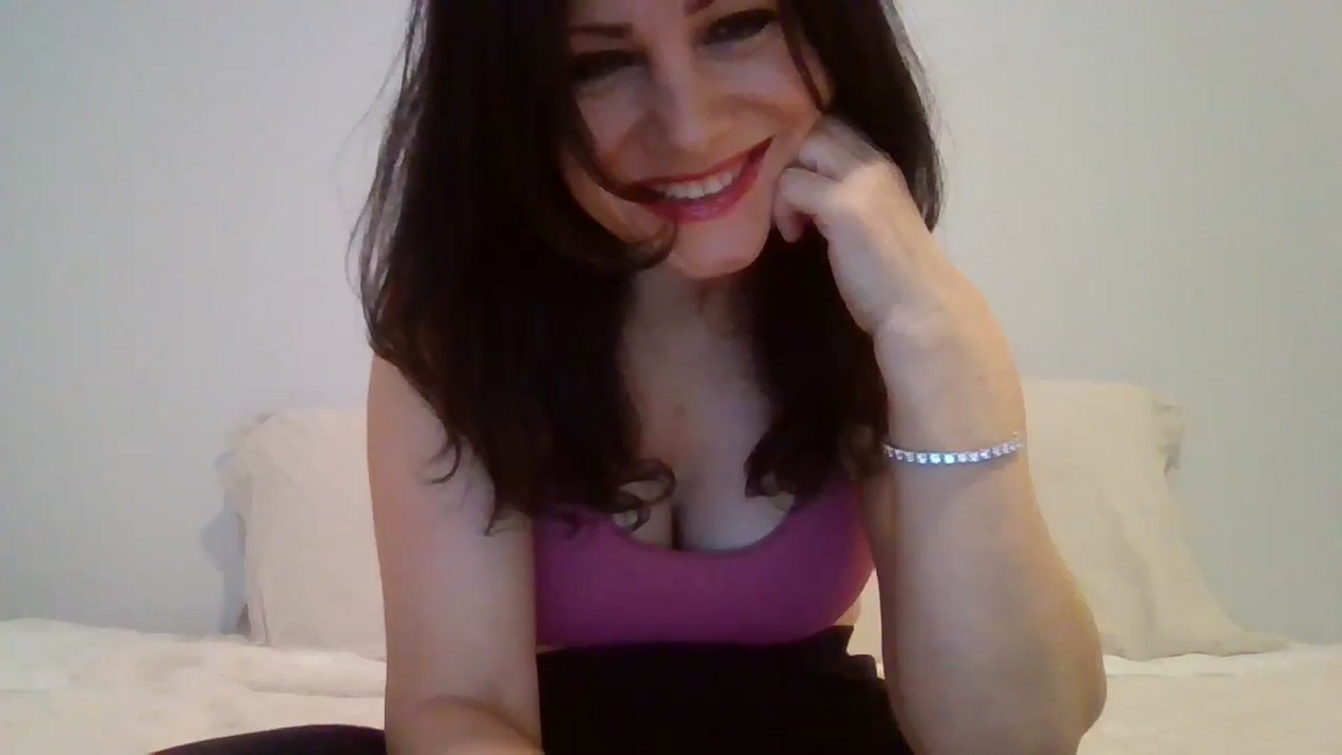 Gallery image thumbnail from LVDOLL's myfreecams stream on, 01/06/2026, 06:09 image 18 of 20
