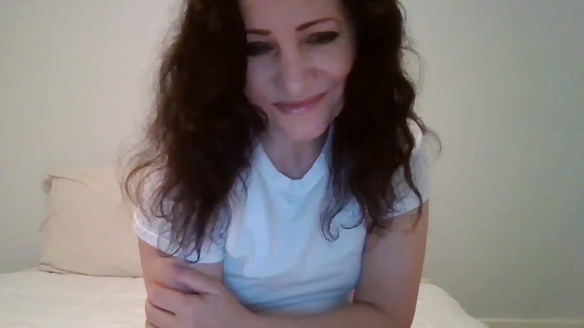 Gallery image thumbnail from LVDOLL's myfreecams stream on, 01/15/2026, 07:15 image 9 of 20