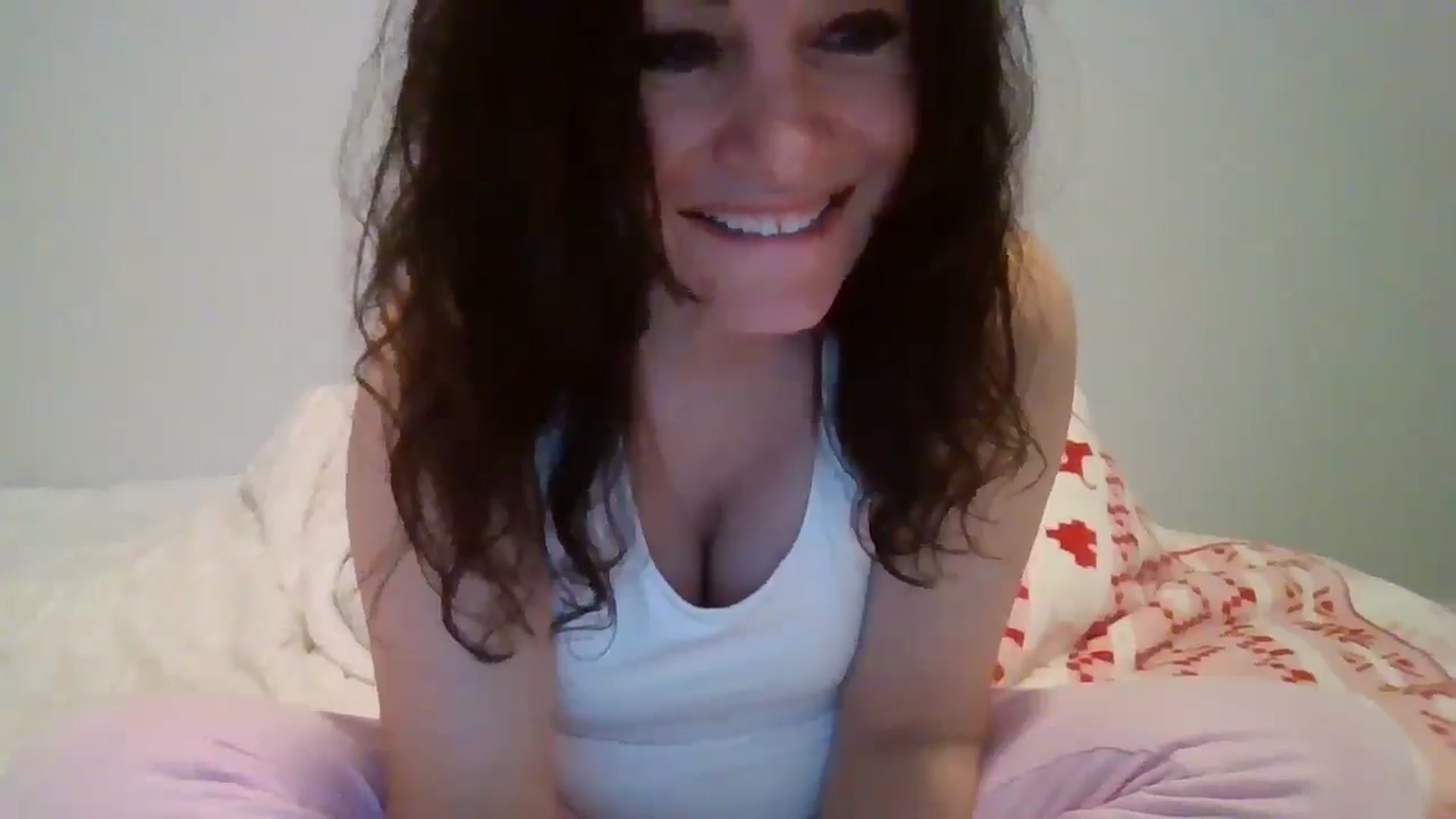 Gallery image thumbnail from LVDOLL's myfreecams stream on, 01/21/2026, 07:22 image 16 of 20