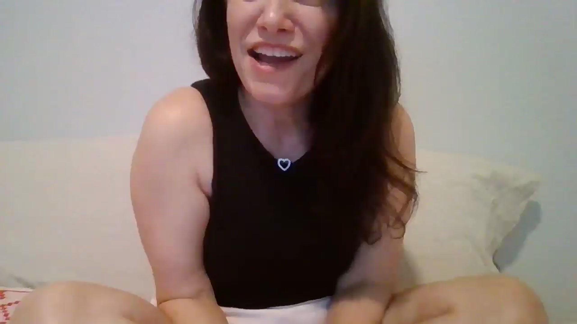 Gallery image thumbnail from LVDOLL's myfreecams stream on, 02/18/2026, 06:01 image 18 of 20