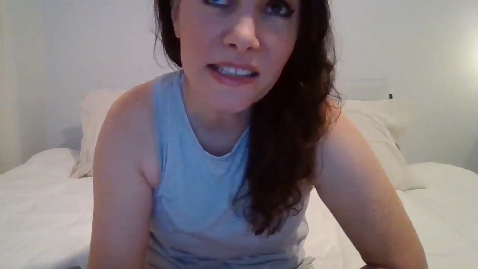 Gallery image thumbnail from LVDOLL's myfreecams stream on, 03/13/2026, 04:43 image 2 of 20