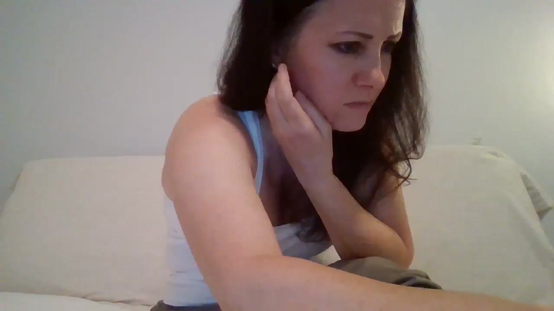 Gallery image thumbnail from LVDOLL's myfreecams stream on, 03/29/2026, 04:33 image 17 of 20