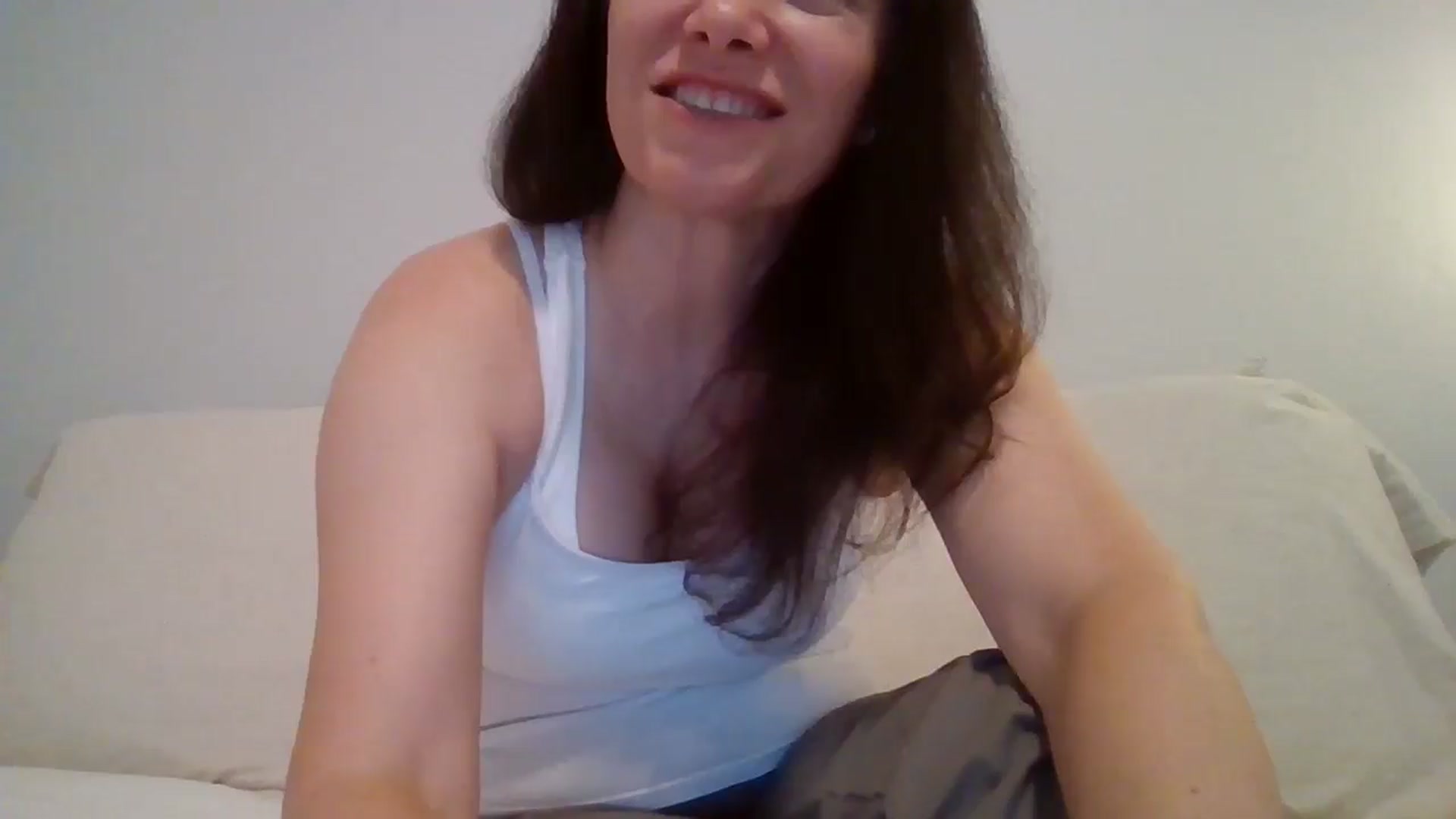 Gallery image thumbnail from LVDOLL's myfreecams stream on, 03/29/2026, 04:33 image 19 of 20
