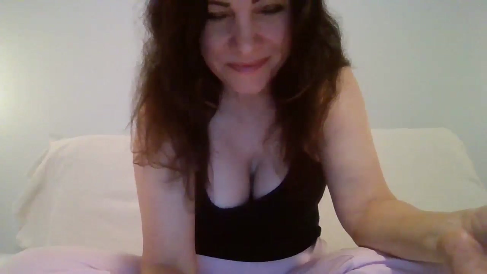 Gallery image thumbnail from LVDOLL's myfreecams stream on, 03/31/2026, 04:50 image 5 of 20
