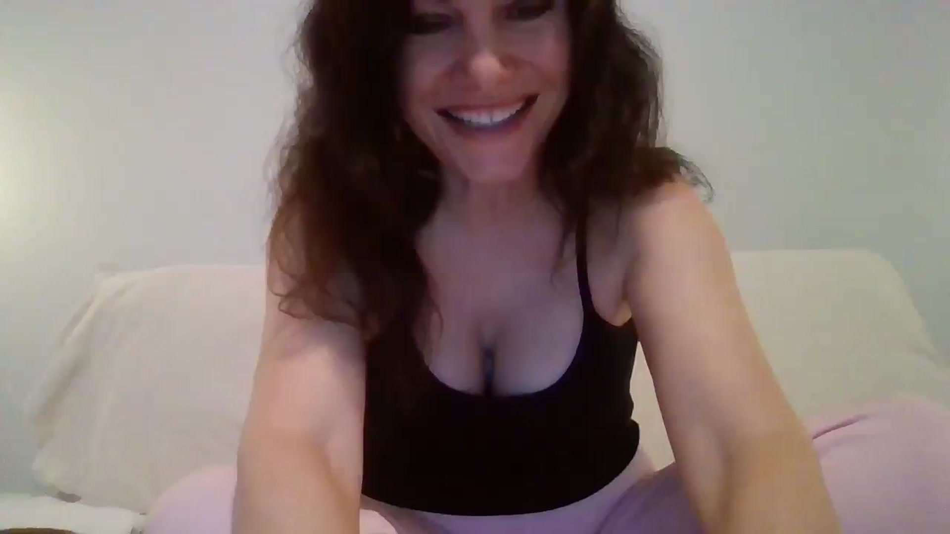 Gallery image thumbnail from LVDOLL's myfreecams stream on, 03/31/2026, 04:50 image 1 of 20
