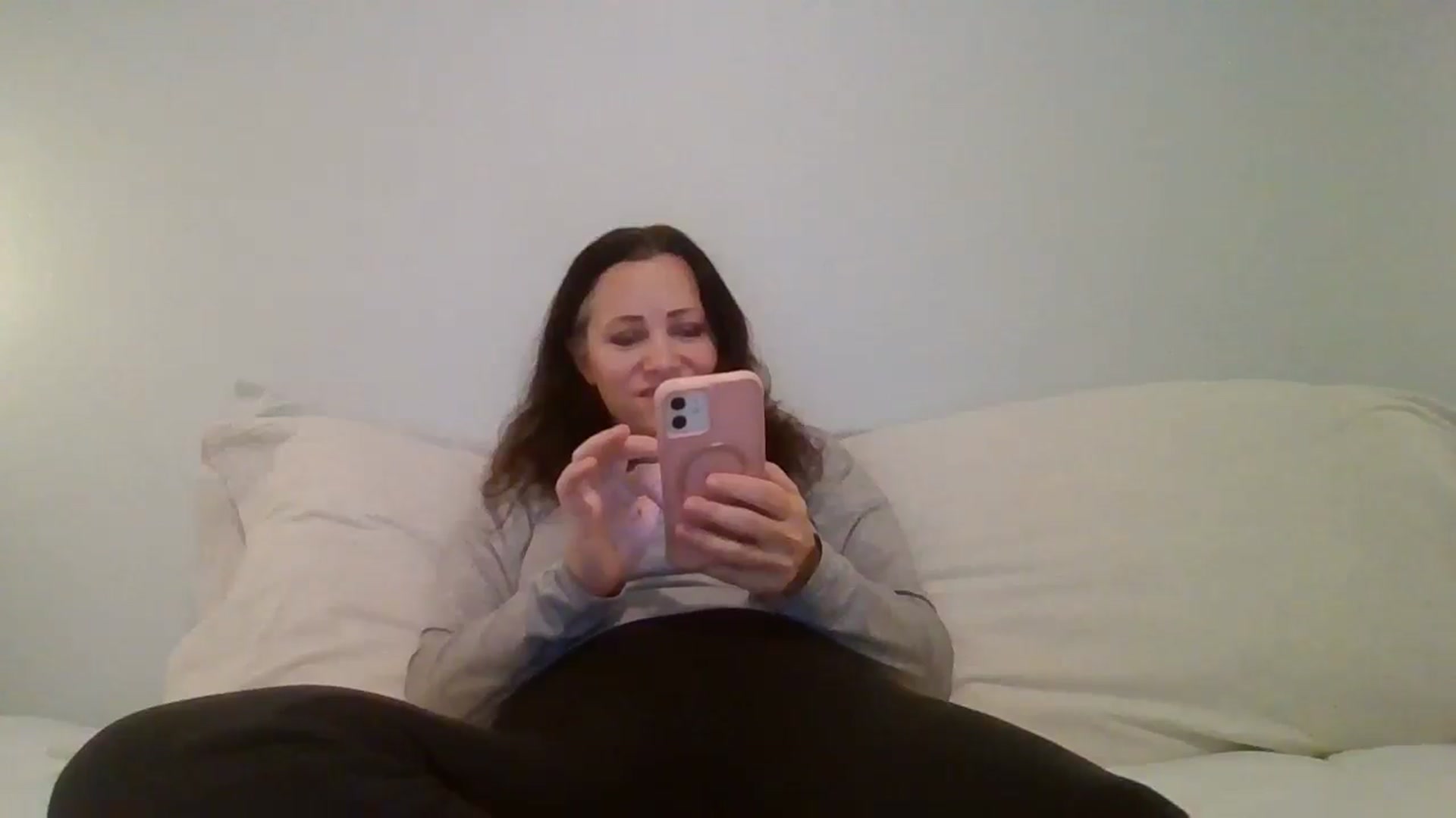 Gallery image thumbnail from LVDOLL's myfreecams stream on, 04/01/2026, 03:36 image 16 of 20
