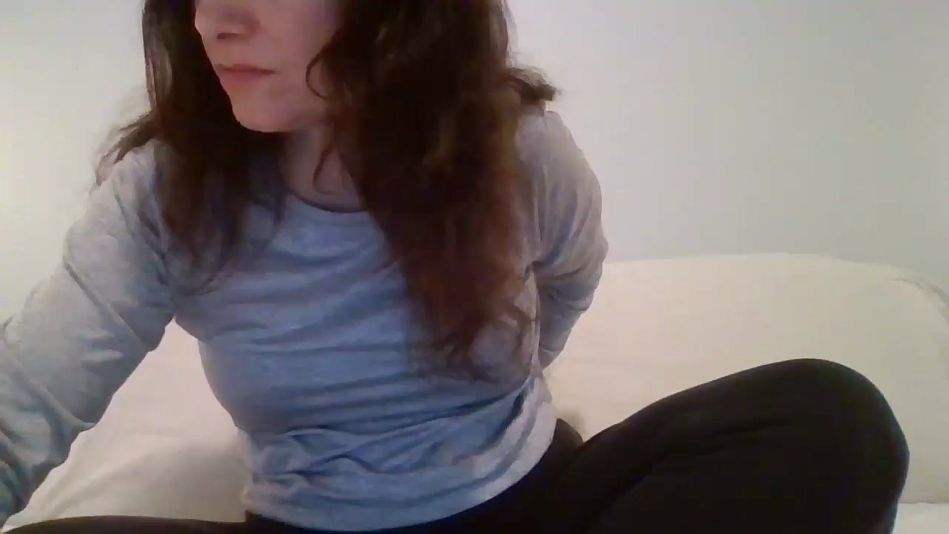 Gallery image thumbnail from LVDOLL's myfreecams stream on, 04/01/2026, 03:36 image 1 of 20