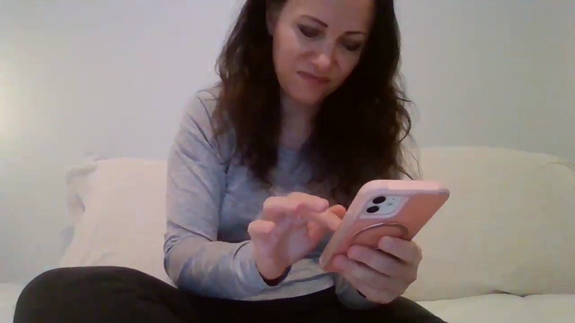 Gallery image thumbnail from LVDOLL's myfreecams stream on, 04/01/2026, 03:36 image 19 of 20