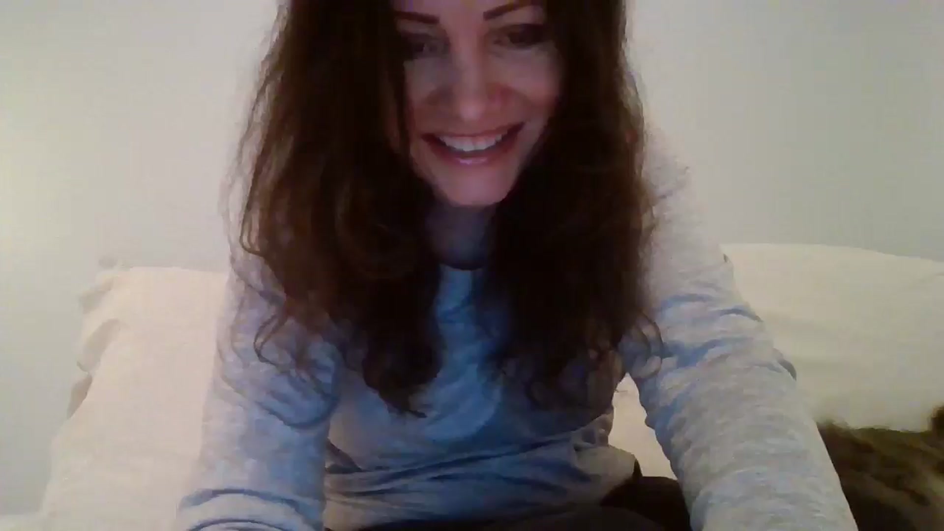 Gallery image thumbnail from LVDOLL's myfreecams stream on, 04/01/2026, 04:19 image 15 of 20