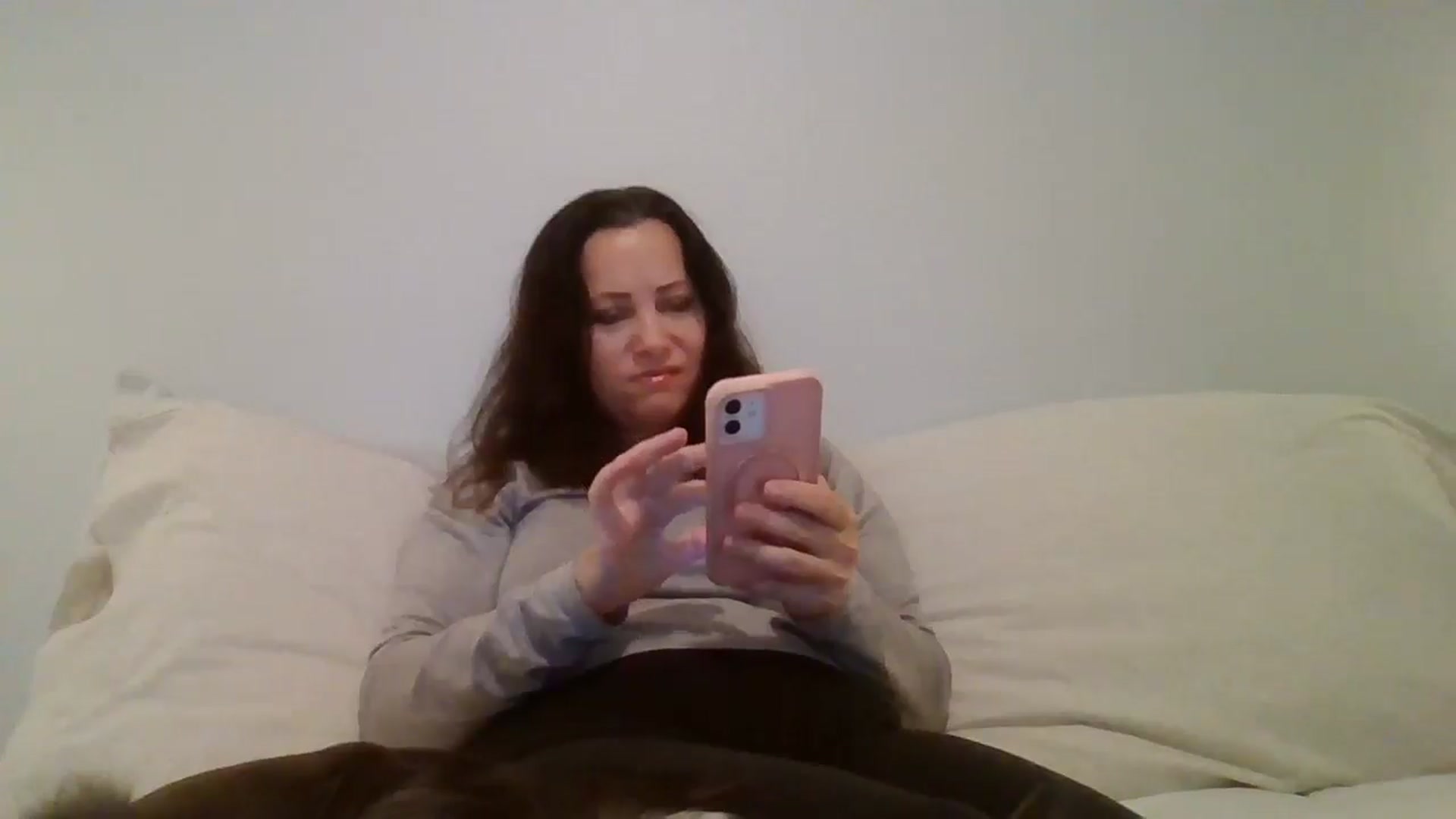 Gallery image thumbnail from LVDOLL's myfreecams stream on, 04/01/2026, 04:19 image 14 of 20