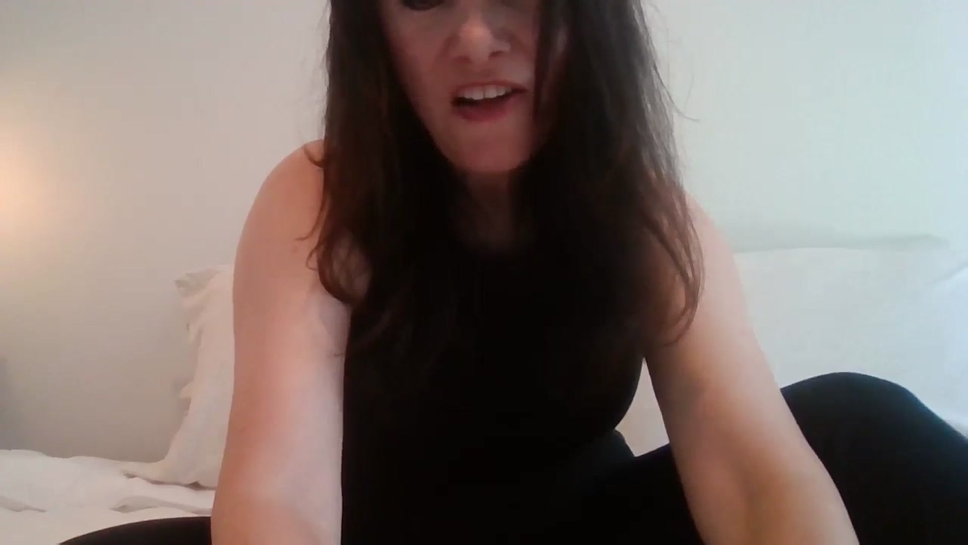 Gallery image thumbnail from LVDOLL's myfreecams stream on, 04/04/2026, 24:11 image 19 of 20