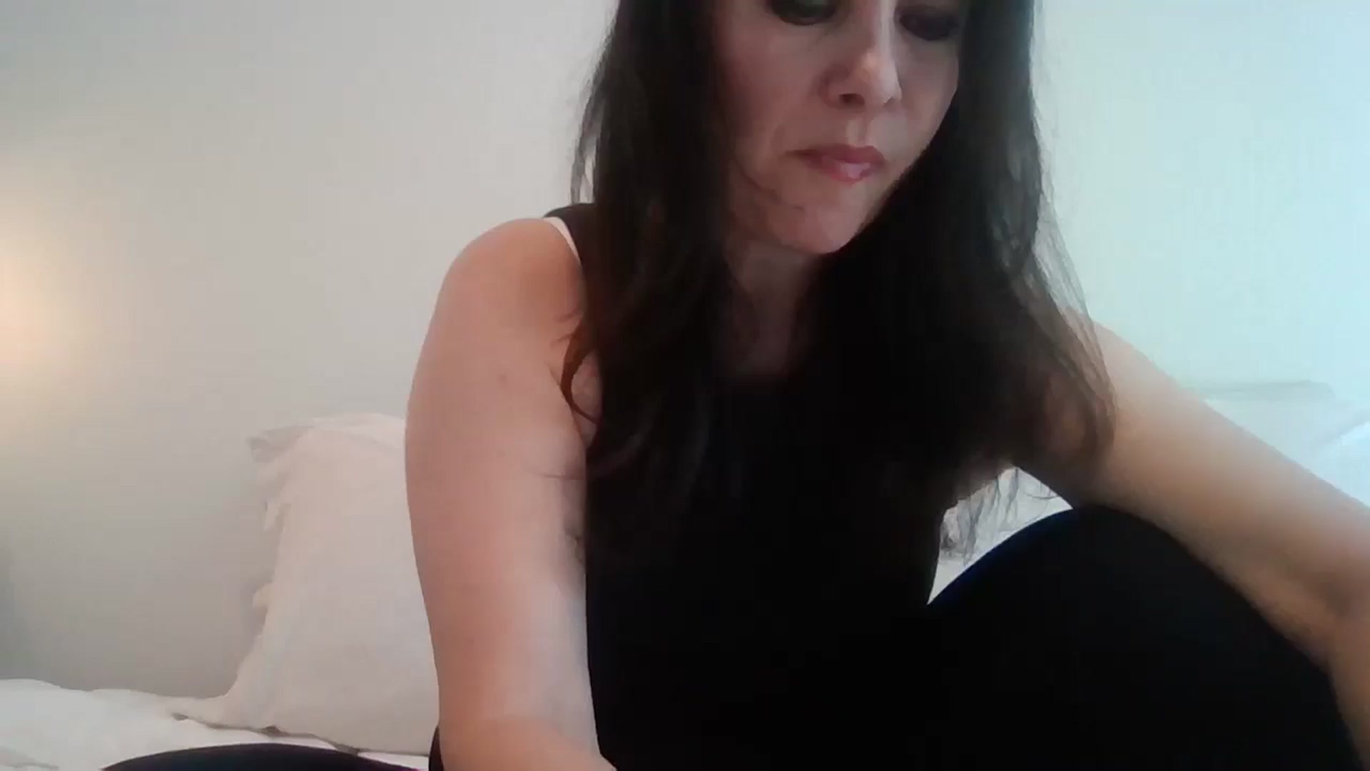 Gallery image thumbnail from LVDOLL's myfreecams stream on, 04/04/2026, 24:11 image 10 of 20
