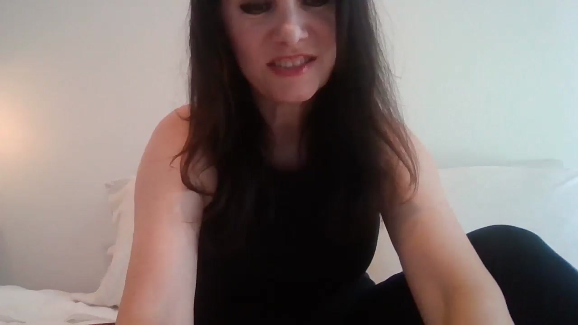 Gallery image thumbnail from LVDOLL's myfreecams stream on, 04/04/2026, 24:11 image 11 of 20