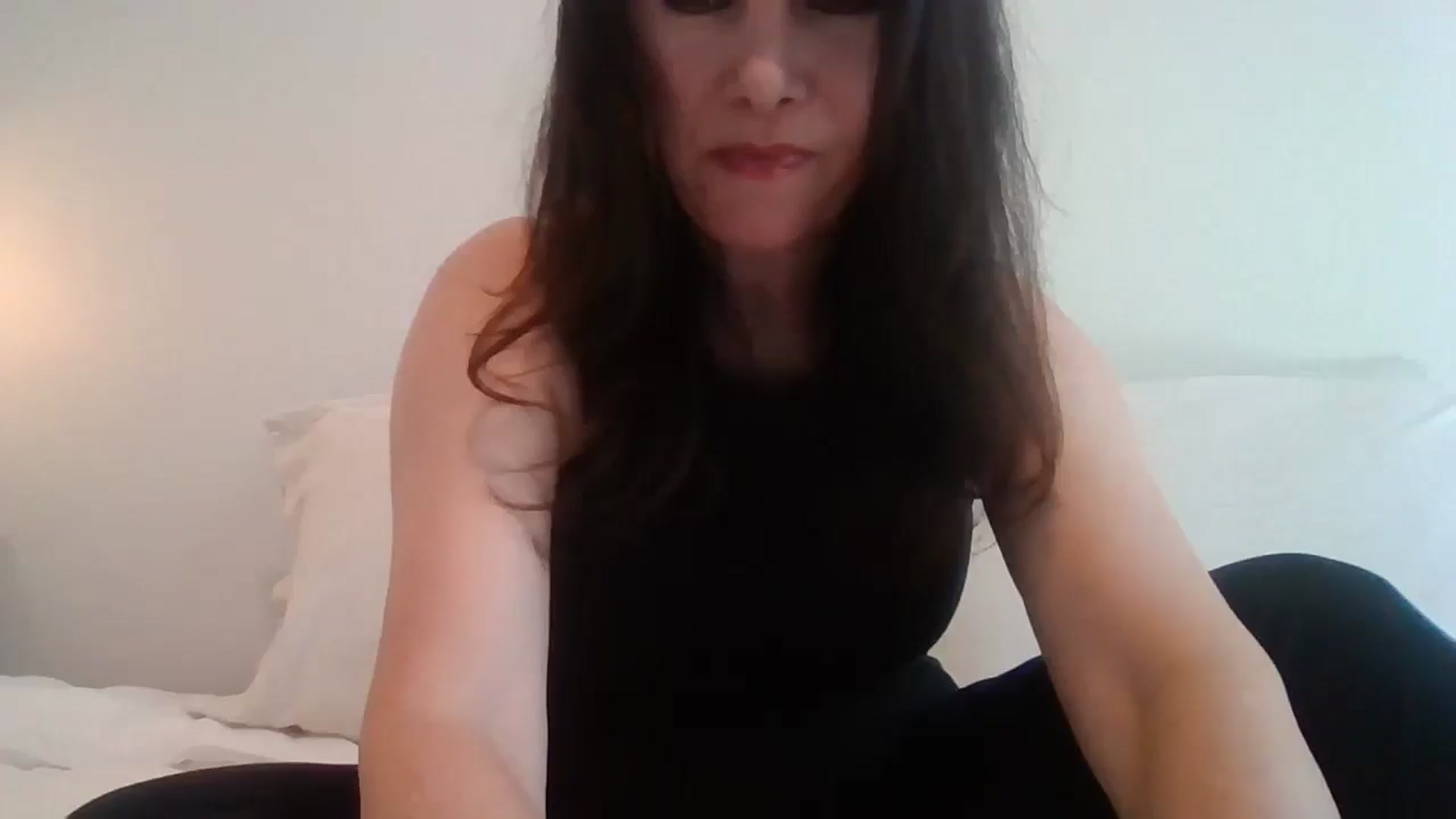 Gallery image thumbnail from LVDOLL's myfreecams stream on, 04/04/2026, 24:11 image 14 of 20