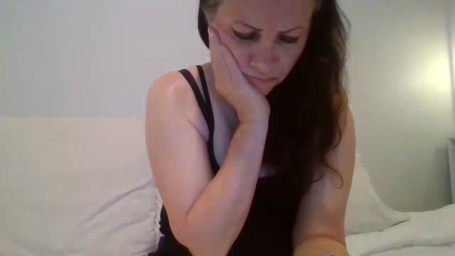 Gallery image thumbnail from LVDOLL's myfreecams stream on, 04/08/2026, 03:53 image 5 of 20