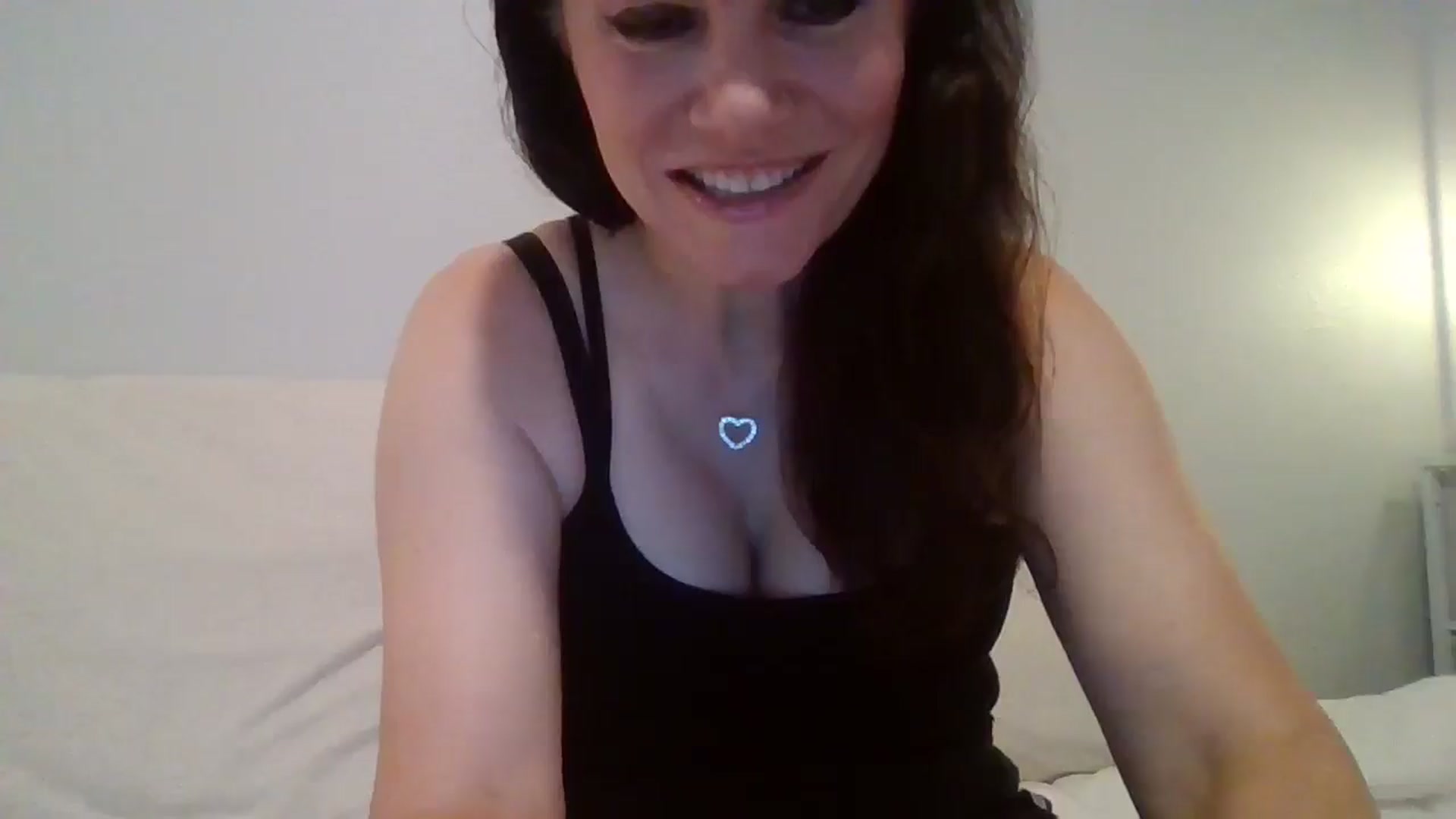 Gallery image thumbnail from LVDOLL's myfreecams stream on, 04/08/2026, 03:53 image 1 of 20